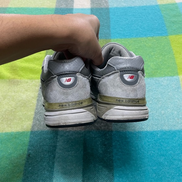 New Balance 990v4 Grey Sneakers Women’s - Picture 4 of 6